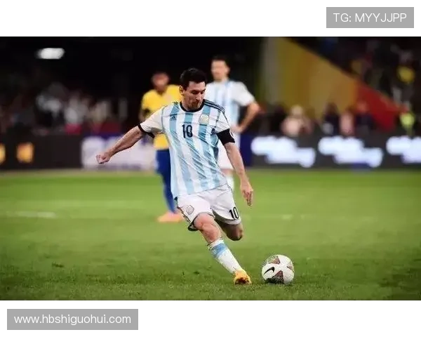 软骨磨损困扰足球明星的职业生涯与健康挑战解析 软骨磨损困扰足球明星的职业生涯与健康挑战解析