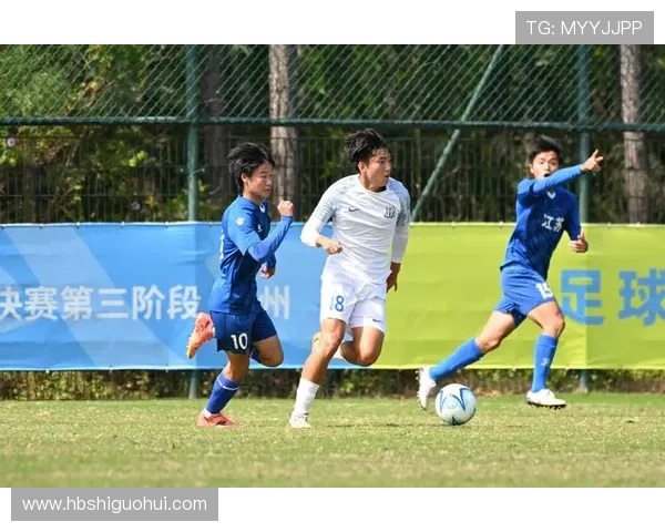 广州足球队的速度之谜：揭秘球队背后的训练与战术策略